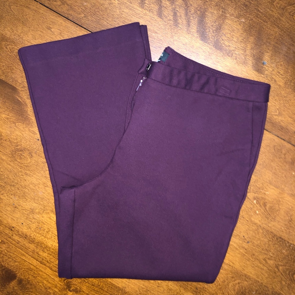 Max & Mia Maroon Capri Pants Size L #2224